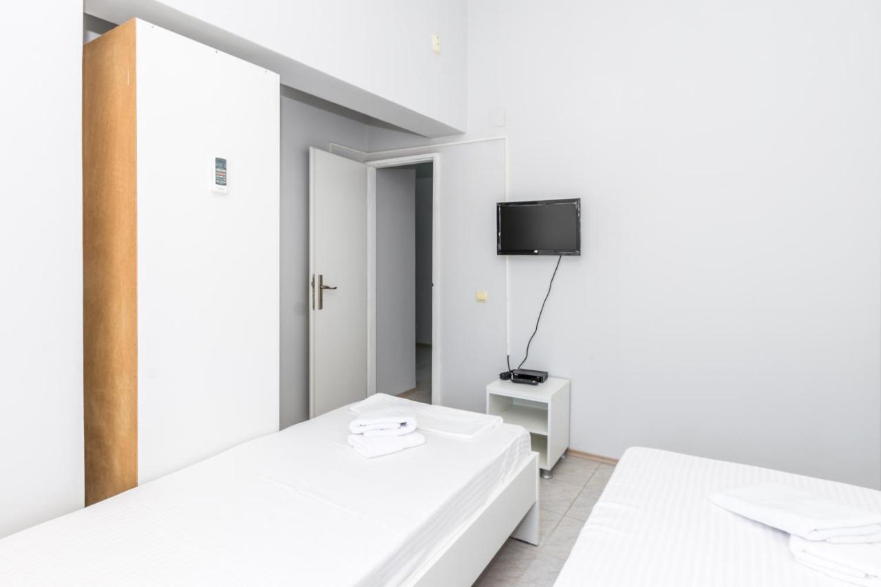 Apartments Dovana Kaštela Екстериор снимка