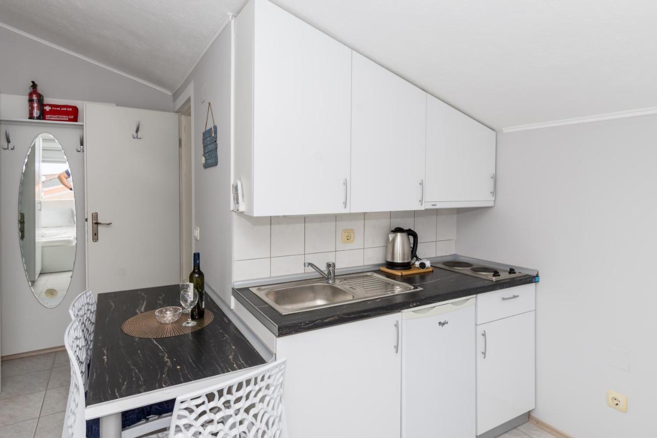 Apartments Dovana Kaštela Екстериор снимка