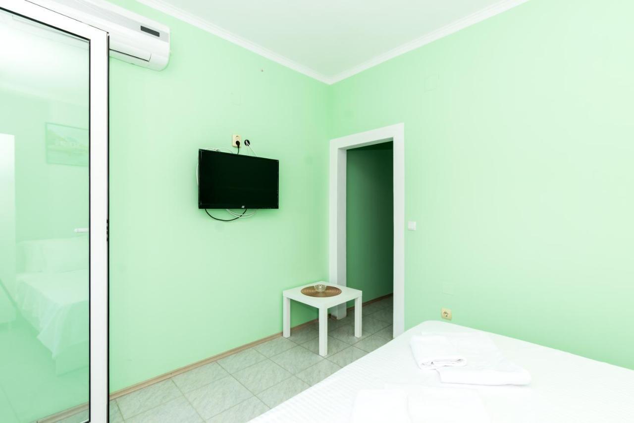 Apartments Dovana Kaštela Екстериор снимка