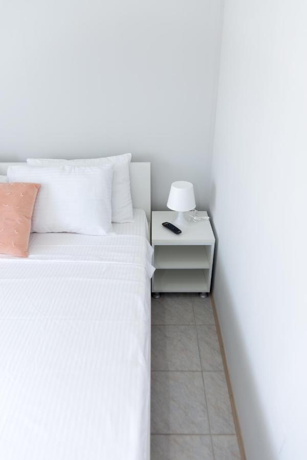 Apartments Dovana Kaštela Екстериор снимка