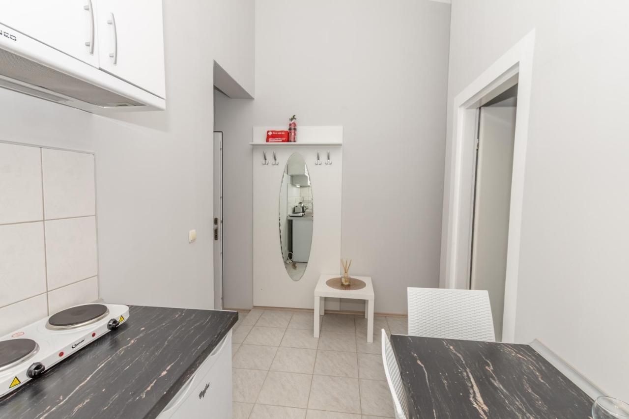 Apartments Dovana Kaštela Екстериор снимка