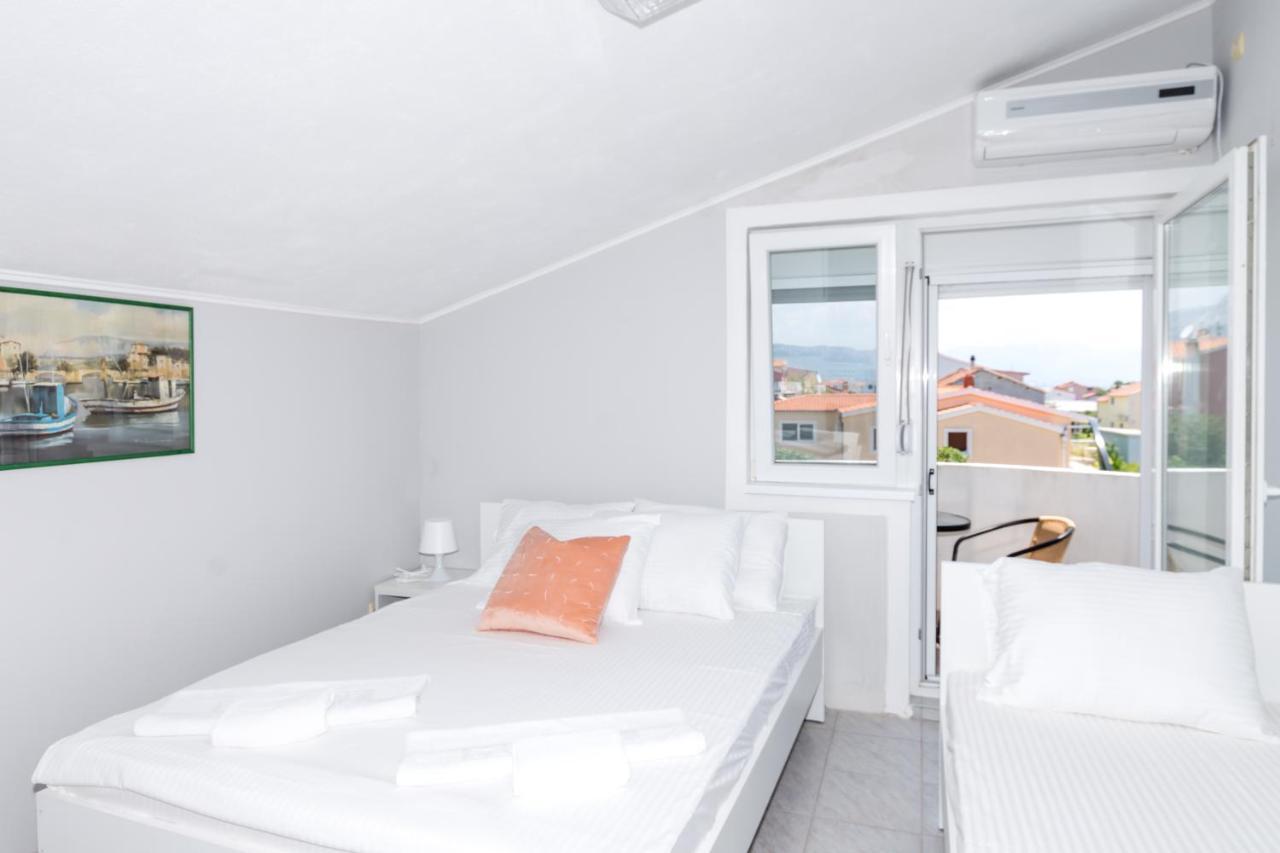 Apartments Dovana Kaštela Екстериор снимка