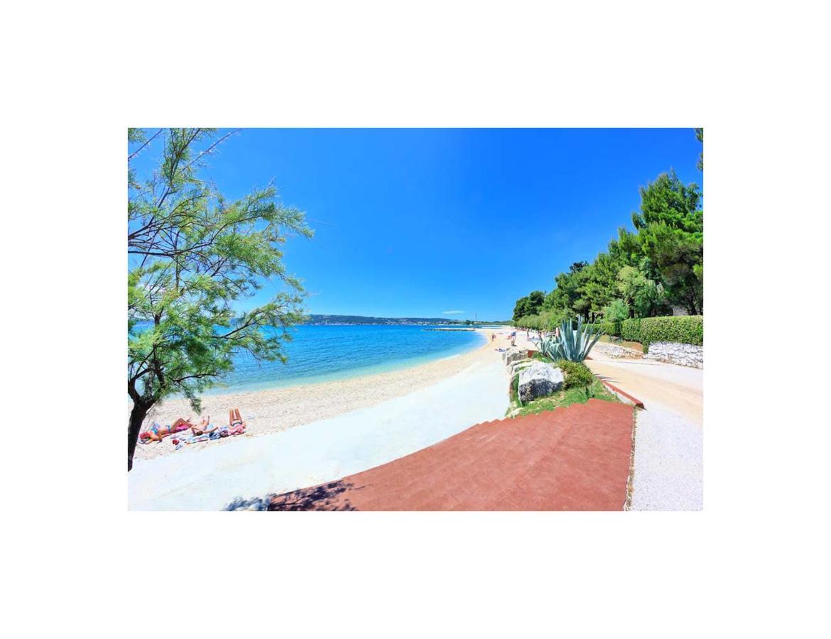 Apartments Dovana Kaštela Екстериор снимка