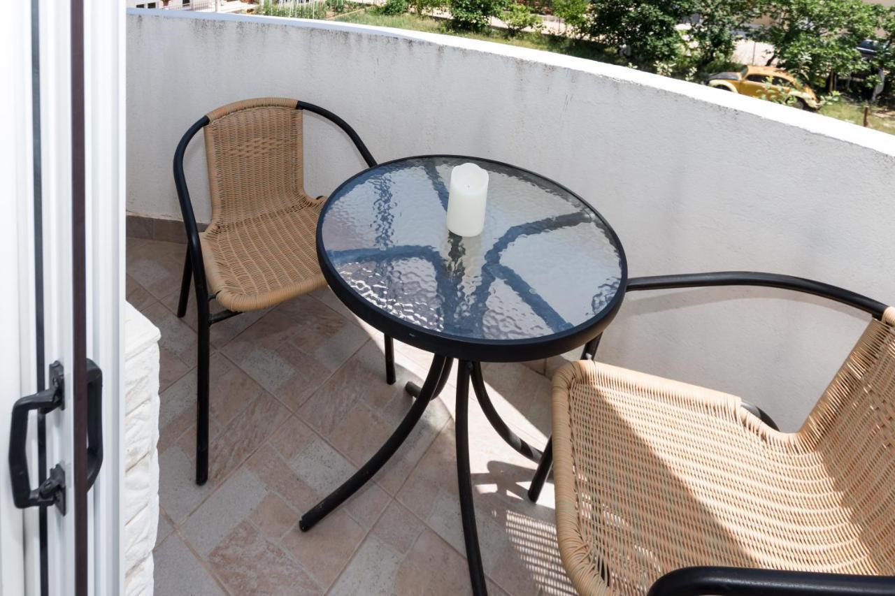 Apartments Dovana Kaštela Екстериор снимка