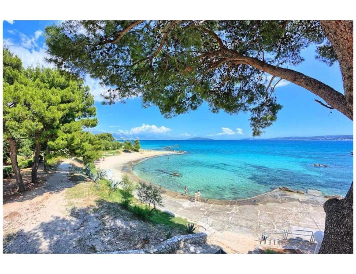 Apartments Dovana Kaštela Екстериор снимка